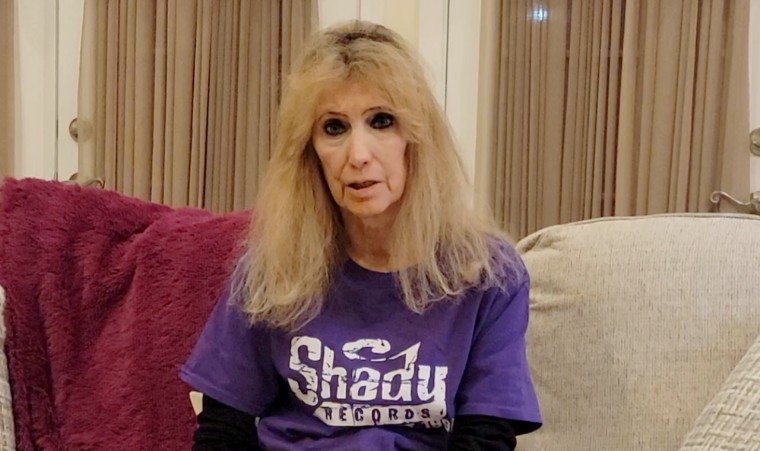 Πέθανε η Debbie Nelson, μητέρα του Eminem, σε ηλικία 69 ετών