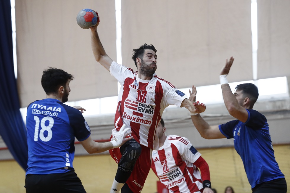 Ολυμπιακός – Πυλαία 43-18: Εντυπωσιακή εμφάνιση των ερυθρόλευκων
