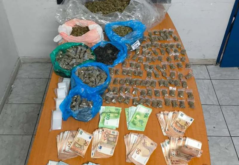 Μαθητές εμπλέκονται σε διακίνηση ναρκωτικών σε σχολείο στην Κυψέλη: Σκηνικό θανάτου στις τουαλέτες