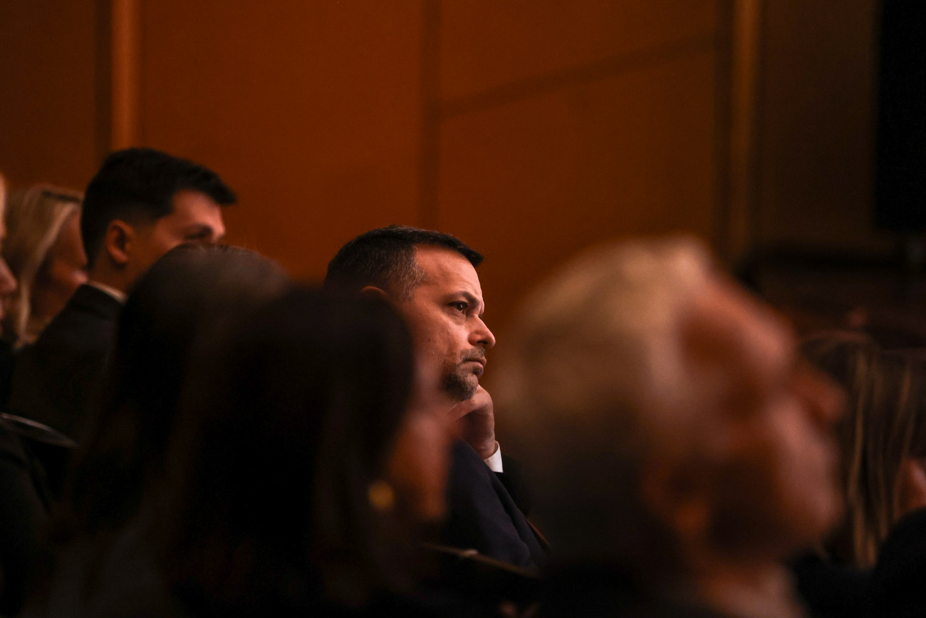 Δούκας: Απαράδεκτη η απόφαση για την επαναλειτουργία του κλαμπ που σερβίρει αλκοόλ σε ανήλικους