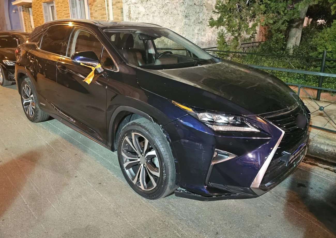 Εξάρθρωση σπείρας που έκλεβε πολυτελή SUV και τα πωλούσε στο εξωτερικό: Ο αρχηγός νοσηλεύεται σε κρίσιμη κατάσταση