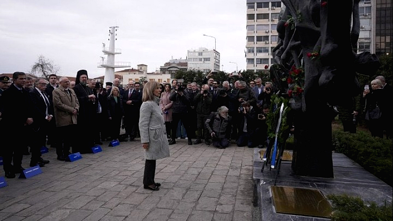 Η Περιφερειάρχης τιμά τους Έλληνες Εβραίους Μάρτυρες και Ήρωες του Ολοκαυτώματος