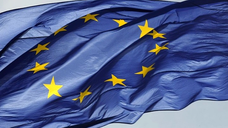 Η ΕΕ εκφράζει ανησυχία για την αύξηση των δασμών και προειδοποιεί για σθεναρή αντίδραση