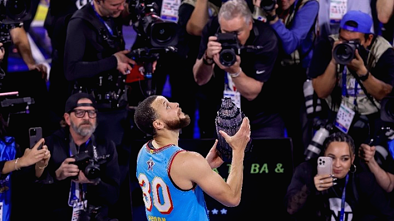 Νικήτρια η Team Shaq με MVP τον Στεφ Κάρι