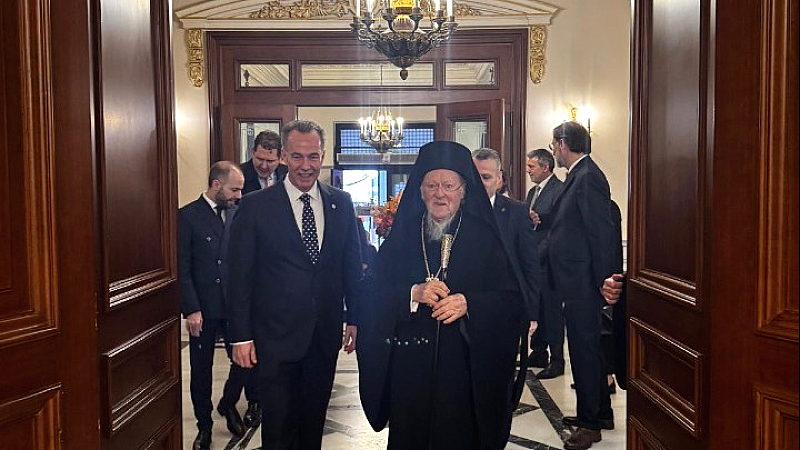 Εορτασμός της Εθνικής Επετείου στην Κωνσταντινούπολη με έκθεση γλυπτών του Γ. Πετρίδη