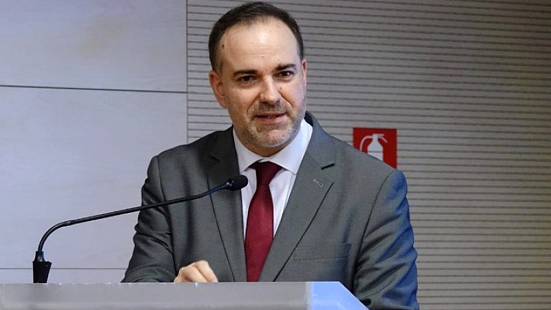 Χαράλαμπος Τσέκερης: Η τεχνολογία ως πολιτική εργαλείο