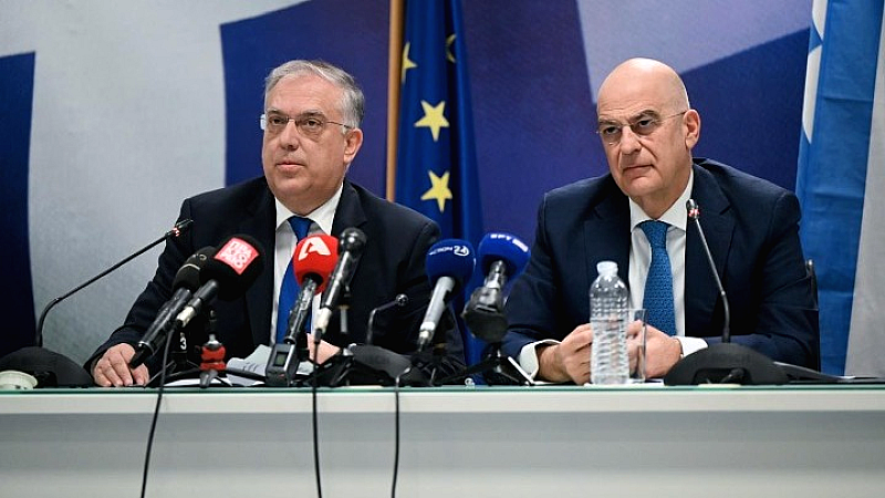 Υπογραφή σύμβασης για το πρόγραμμα «Θώραξ» από Ν. Δένδια και Τ. Θεοδωρικάκο