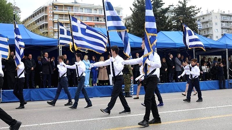 Σημαντικές κυκλοφοριακές ρυθμίσεις στη Θεσσαλονίκη για την παρέλαση της 25ης Μαρτίου