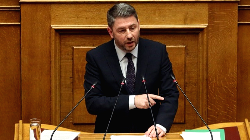 Ν. Ανδρουλάκης: Η κυβέρνηση βρίσκεται σε αποδρομή