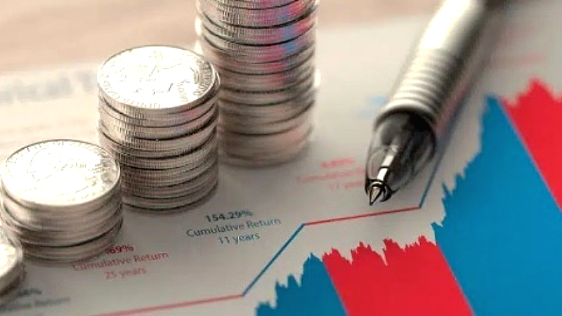 ΟΟΣΑ: Η Ελλάδα ενισχύει τη θέση της με τη μείωση του spread των ομολόγων, παρά την αύξηση του παγκόσμιου δημόσιου χρέους