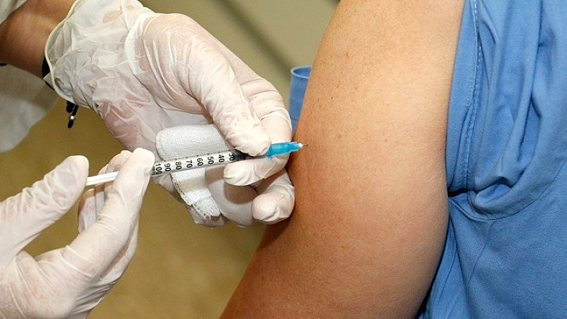 Η αμερικανική κυβέρνηση διακόπτει τη στήριξή της για τον εμβολιασμό στις αναπτυσσόμενες χώρες