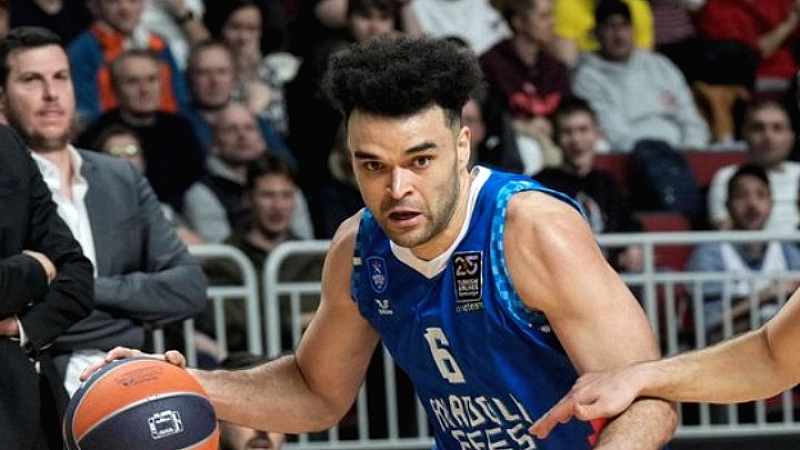 Δραματική νίκη για την Αναντολού Εφές στην Euroleague