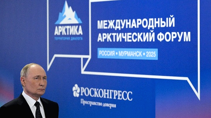 Πούτιν: Σημαντικές οι προθέσεις του Τραμπ για τον έλεγχο της Γροιλανδίας