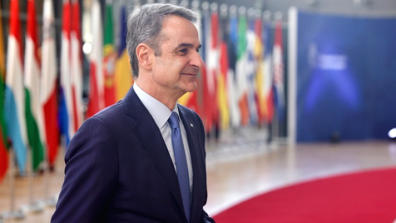 Στην καρδιά της ευρωπαϊκής διπλωματίας: Ο πρωθυπουργός στο Παρίσι για τη Σύνοδο Ειρήνης στην Ουκρανία