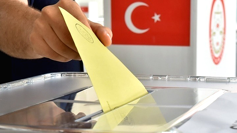 Προκριματικές εκλογές του CHP: Στήριξη στον Ιμάμογλου κάτω από τις σκιές δικαστικών διαδικασιών