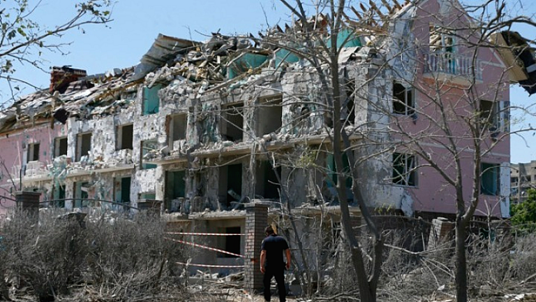 Τραυματίες και ζημιές σε κτήρια σε Οδησσό και Ζαπορίζια έπειτα από ρωσικές επιθέσεις με drones