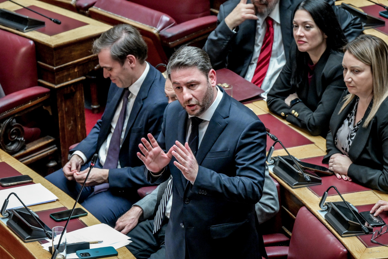 Πρόταση δυσπιστίας από το ΠΑΣΟΚ: Στο προσχέδιο οι λεπτομέρειες και οι συζητήσεις