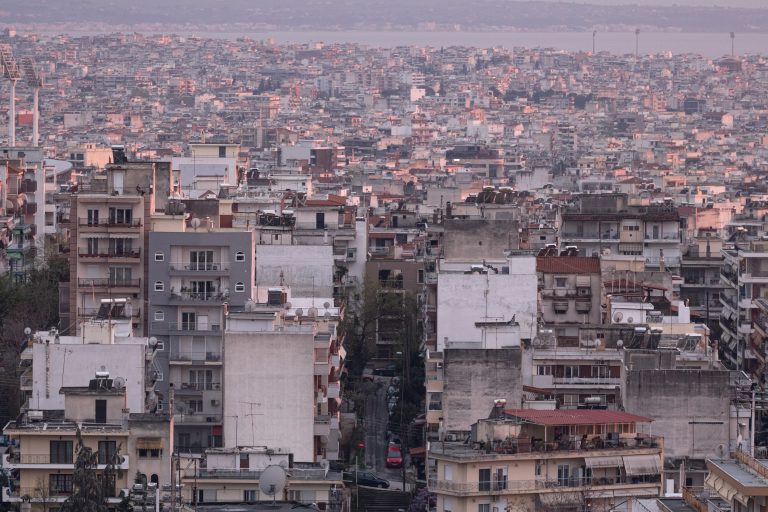Αλλαγές στον ΕΝΦΙΑ: Νέες ρυθμίσεις για εκπτώσεις και δόσεις