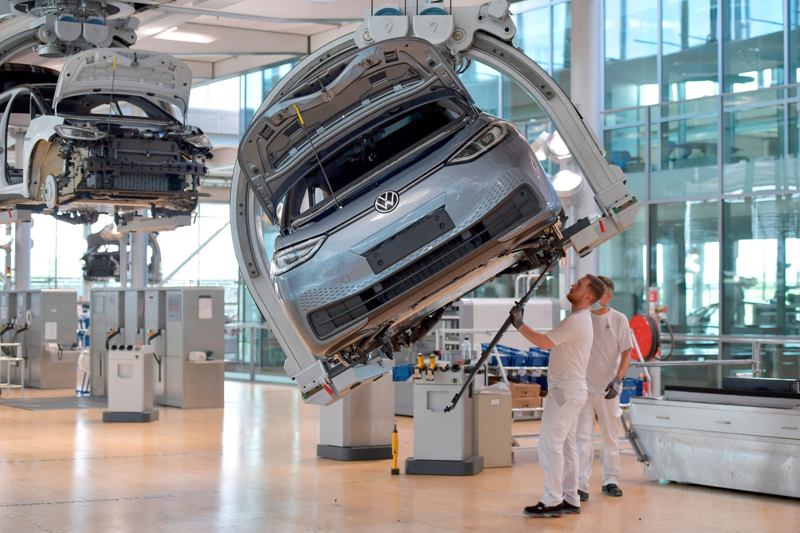 Volkswagen: Αναβάλλει τον στόχο κερδοφορίας της κατά τρία χρόνια