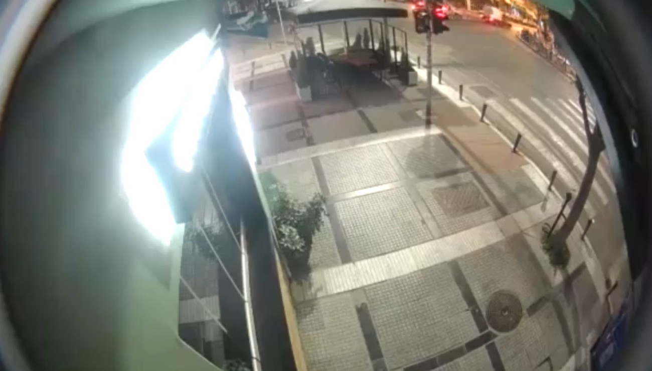 Σοβαρό τροχαίο στη Θεσσαλονίκη με μεθυσμένη οδηγό – Δείτε το βίντεο ντοκουμέντο