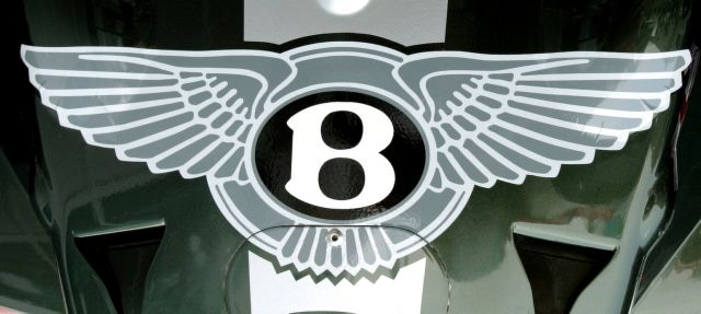 Η Bentley προειδοποιεί τους πελάτες της για τον πιθανό αντίκτυπο των δασμών Τραμπ