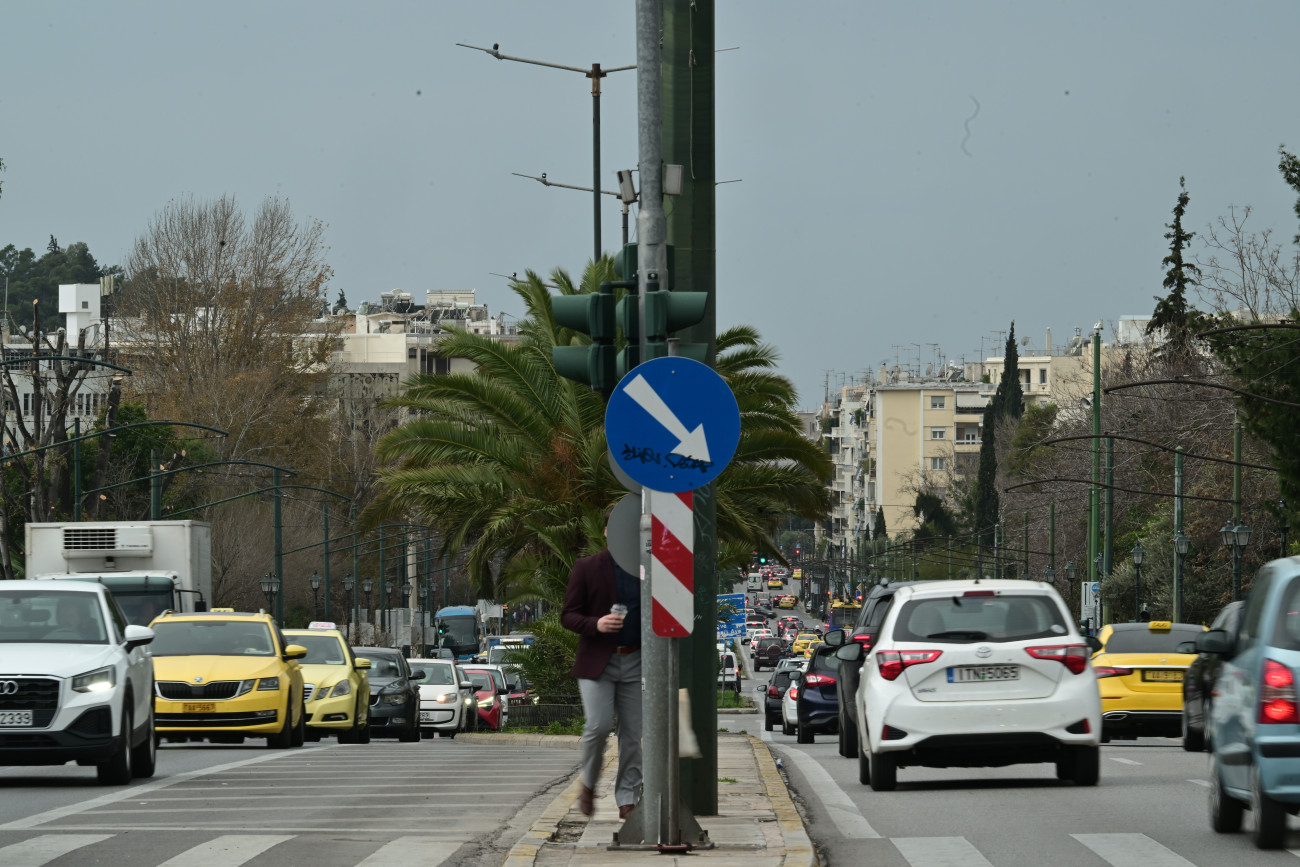 Ψηφιακοί έλεγχοι από την εφορία για την καταπολέμηση παράνομων οχημάτων – Πρόστιμα έως 10.000 ευρώ στους παραβάτες