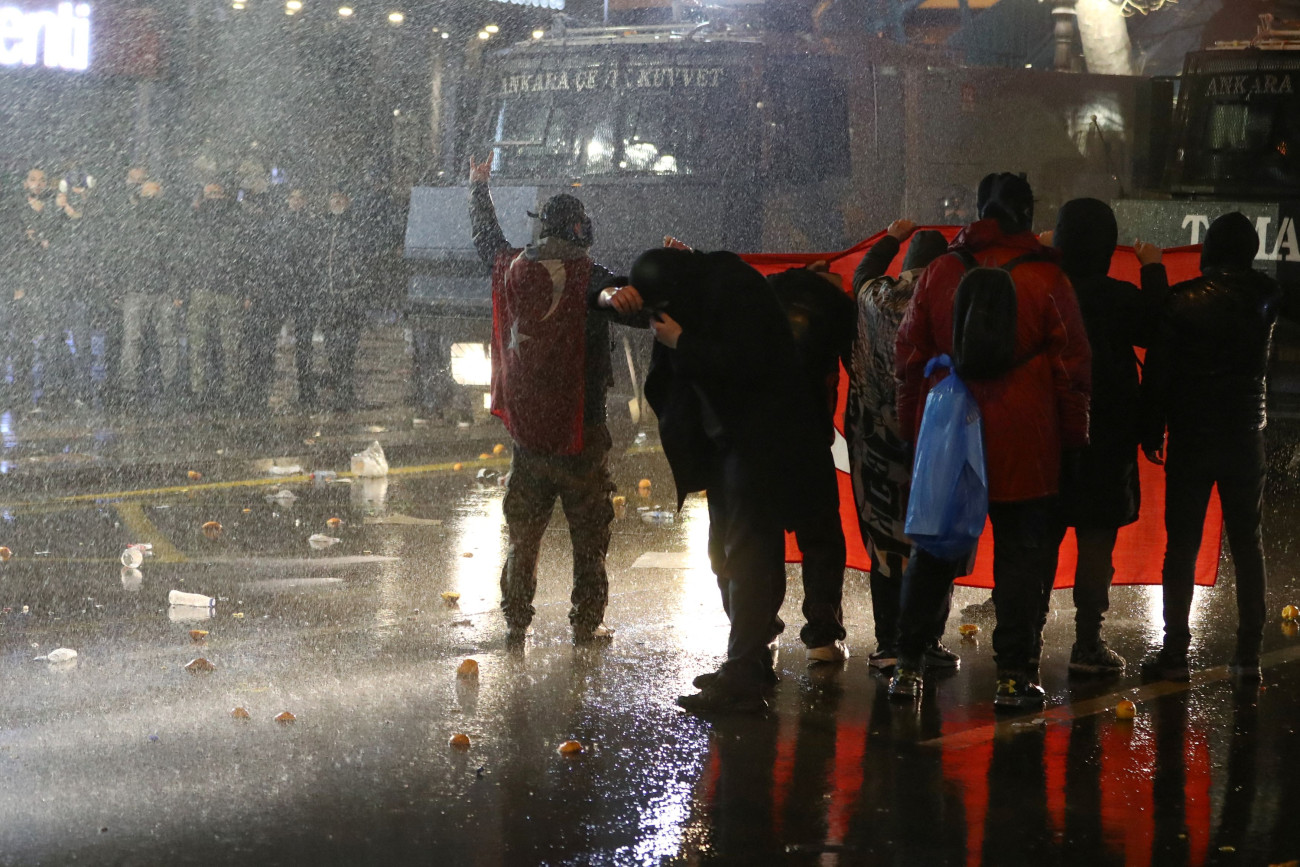 Πώς ο Ερντογάν εκμεταλλεύεται την αδιαφορία της Δύσης για τις αυταρχικές πρακτικές του