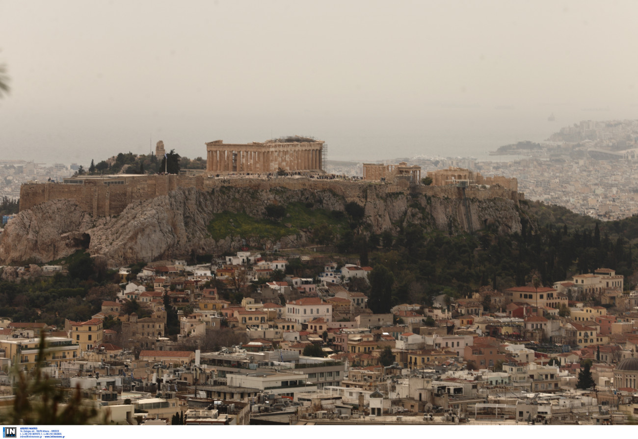Καιρικές συνθήκες: Παρέλαση με αφρικανική σκόνη και τοπικές βροχές – Πού αναμένονται οι έντονες καταιγίδες