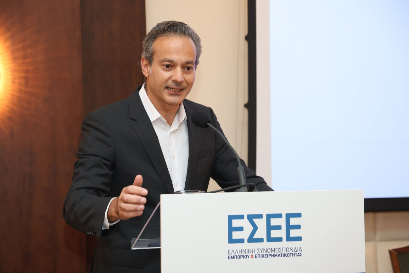 Ευπρόσδεκτη η αύξηση του κατώτατου μισθού, αλλά απαιτούνται πρόσθετα μέτρα, επισημαίνει η ΕΣΕΕ