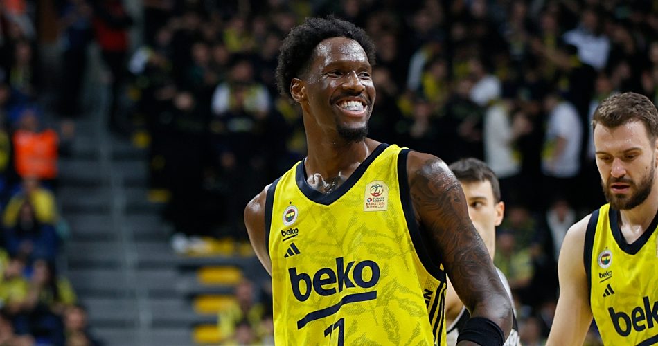 Φενέρμπαχτσε – Μπασκόνια 82-77: Η Φενέρμπαχτσε εκθρονίζει τον Ολυμπιακό από την κορυφή