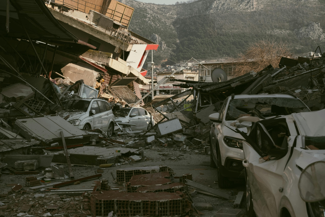 Προειδοποίηση για σεισμό στην Ιαπωνία με πιθανές απώλειες σχεδόν 300.000 ανθρώπων