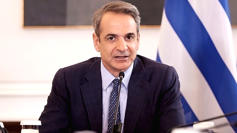 Επίσκεψη του Κυριάκου Μητσοτάκη στο υπουργείο Κοινωνικής Συνοχής και Οικογένειας