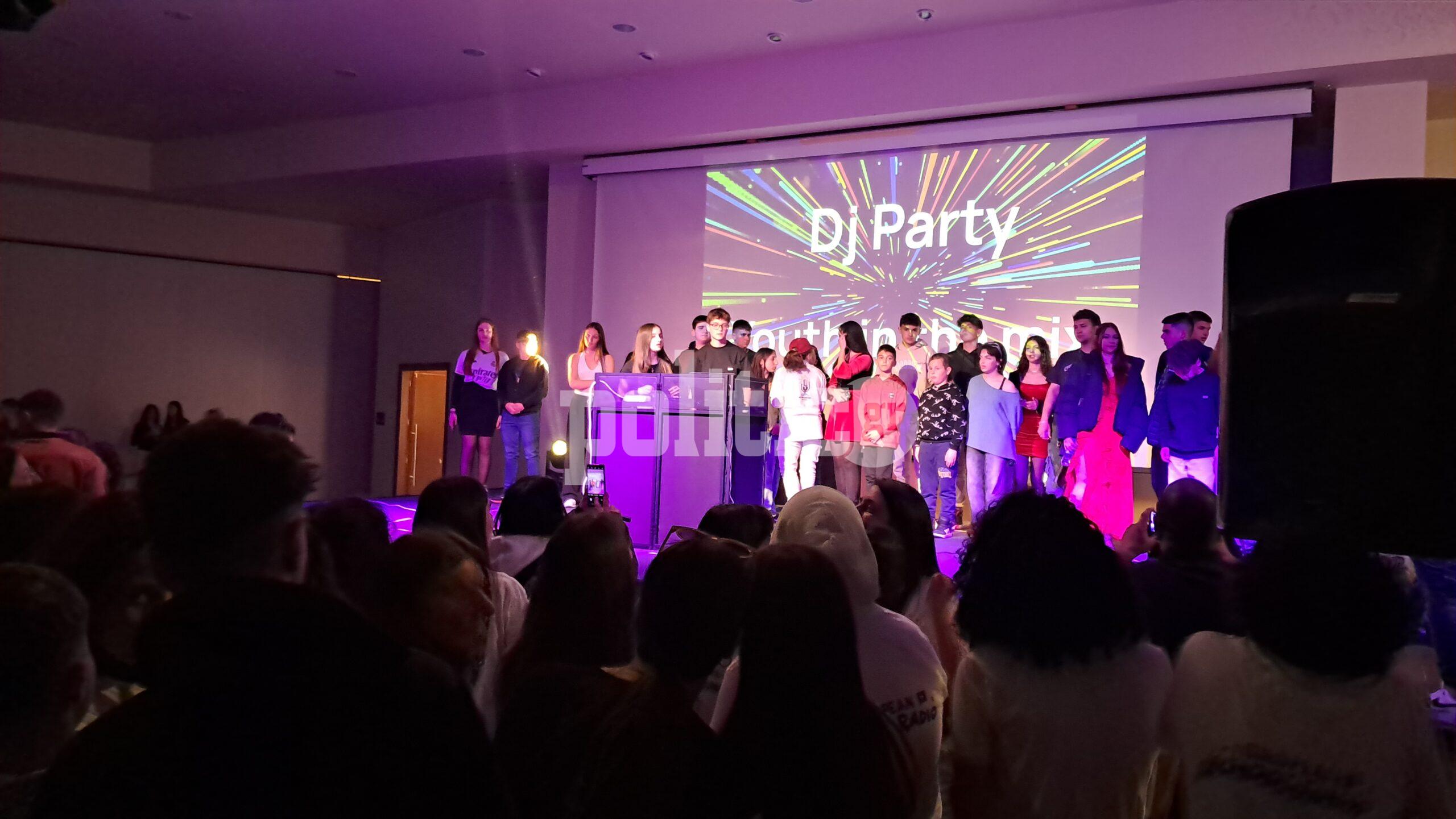 Μουσική, χορός και podcasts: Η αυλαία άνοιξε για το 9ο Φεστιβάλ Μαθητικού Ραδιοφώνου στη Σιθωνία