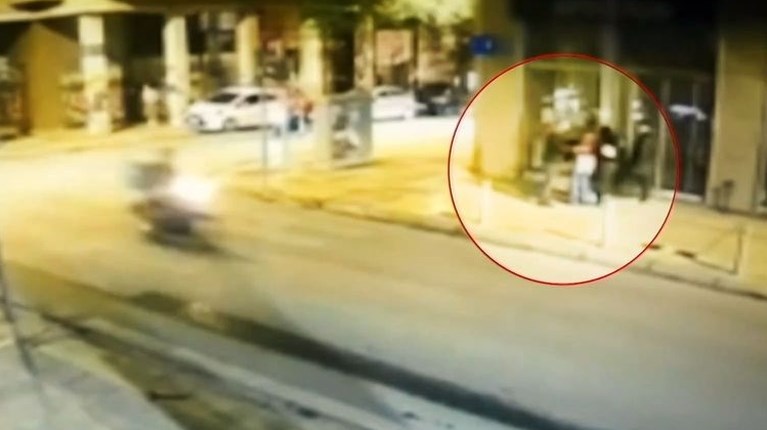 Εξάρχεια: Με πολιτικό άσυλο ο Σύρος που αποπειράθηκε να βιάσει την 22χρονη – Κατηγορείται για τρεις ακόμα επιθέσεις
