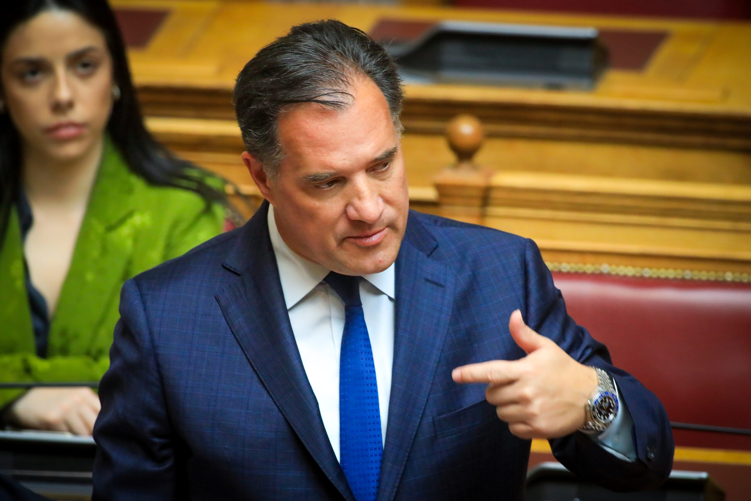 Συννεφάκια πάνω από την Παιανία
