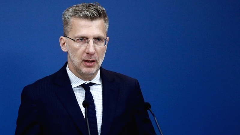 Άκης Σκέρτσος: Η πολιτική σκευωρία γύρω από τη Νοβάρτις και τα Τέμπη