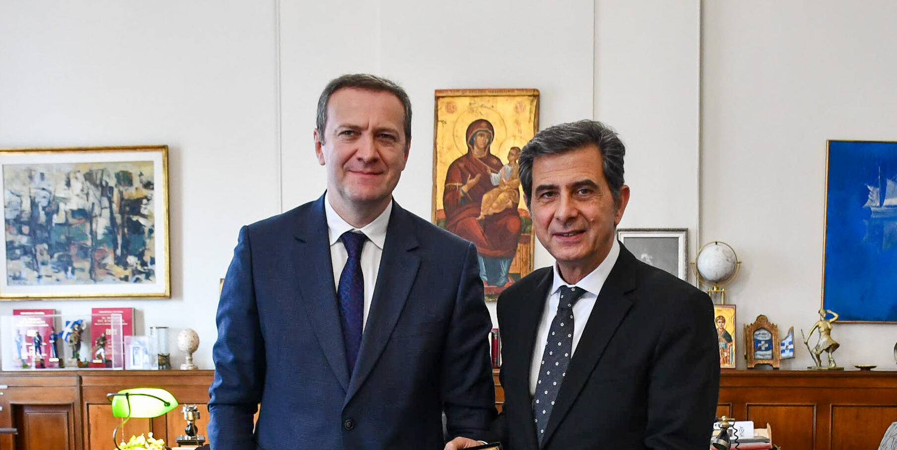 Συνάντηση  του ΥΜΑΘ Κ. Π. Γκιουλέκα με τον ελληνικής καταγωγής Υφυπουργό Εξωτερικών της Γεωργίας κ. Βλαδίμηρο Κωνσταντινίδη