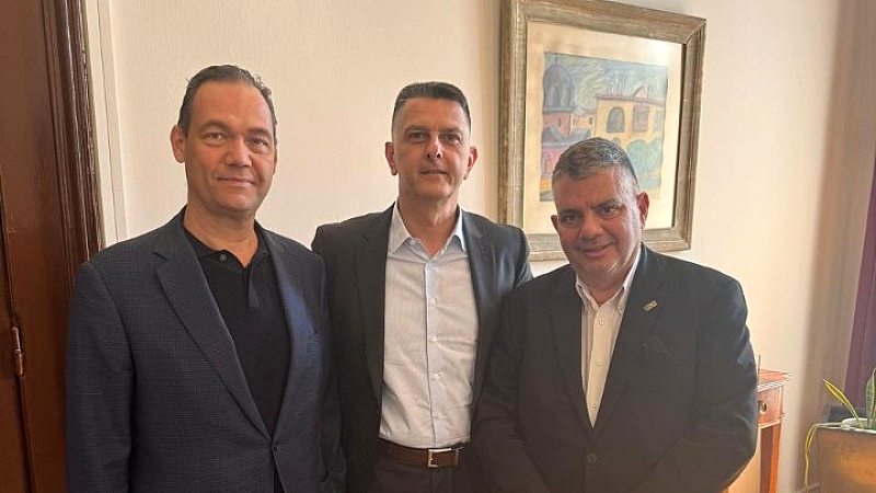 Συνεχής διάλογος για την ενίσχυση της τοπικής οικονομίας: Συναντήσεις του Διευθυντή του Πρωθυπουργικού Γραφείου στη Μακεδονία