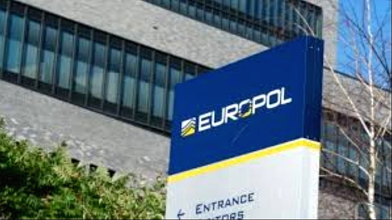Εξάρθρωση του μεγαλύτερου δικτύου παιδικής πορνογραφίας από την Europol – Δεκάδες συλλήψεις και κλείσιμο της πλατφόρμας Kidflix