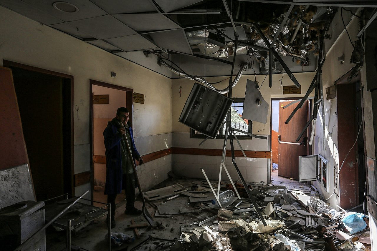 «Έκανα σε μία νύχτα στη Γάζα περισσότερες παιδιατρικές επεμβάσεις απ’ ό,τι σε έναν χρόνο στις ΗΠΑ» – Συγκλονίζει Αμερικανός χειρουργός