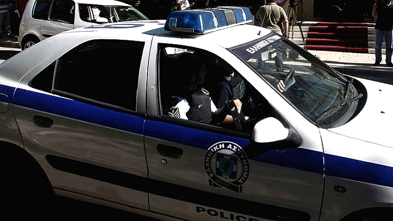 Σοβαρή καραμπόλα πέντε οχημάτων στη λεωφόρο Ποσειδώνος – Οκτώ τραυματίες