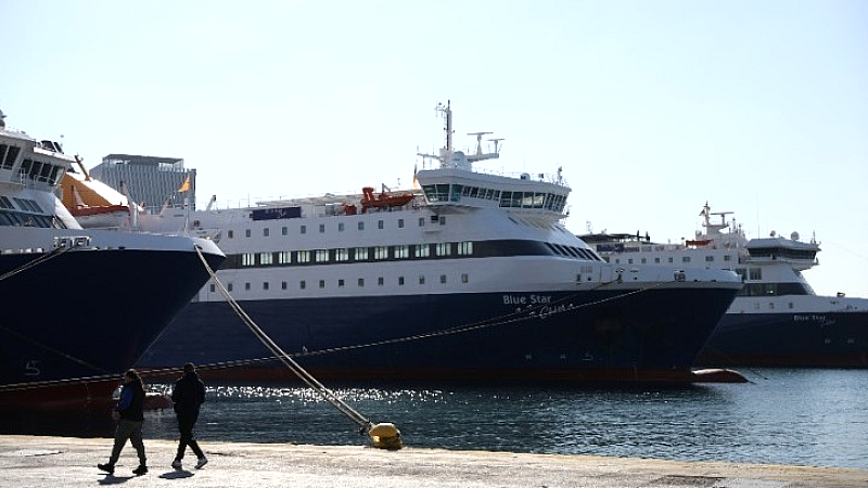 Ψηφίζεται αύριο ρύθμιση για τη συγκράτηση των τιμών των ακτοπλοϊκών εισιτηρίων