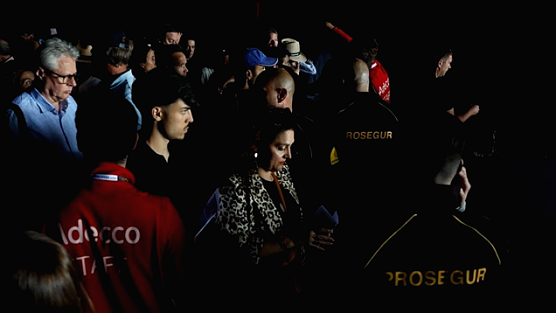 Μαδρίτη: Κοκό Γκοφ και Μίρα Αντρέεβα στα προημιτελικά, αλλά η διακοπή ρεύματος προκαλεί αναστάτωση