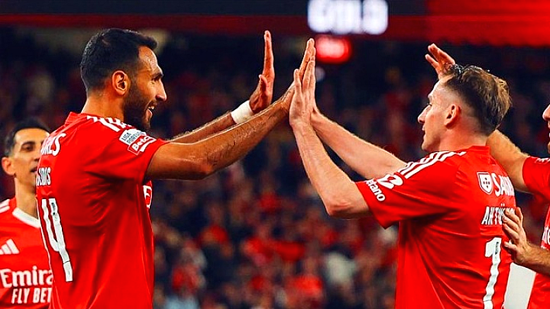 Η Μπενφίκα επιστρέφει στην κορυφή της Primeira Liga με τον Παυλίδη πρωταγωνιστή