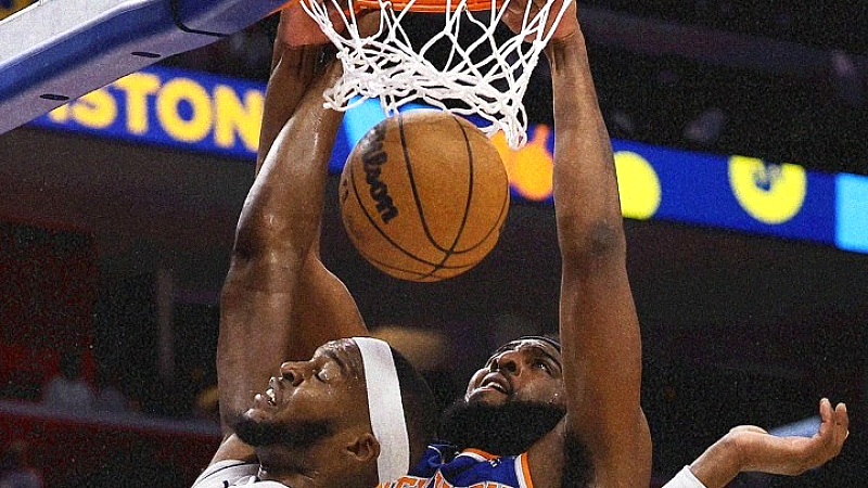 Εντυπωσιακές νίκες για Νικς και Κλίπερς στα playoffs