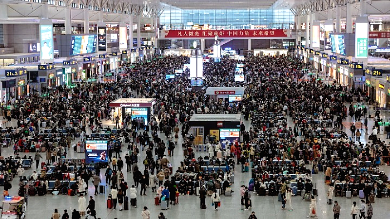 Οι Κινέζοι τουρίστες εκμεταλλεύονται τις ευκαιρίες για ταξίδια χωρίς βίζα