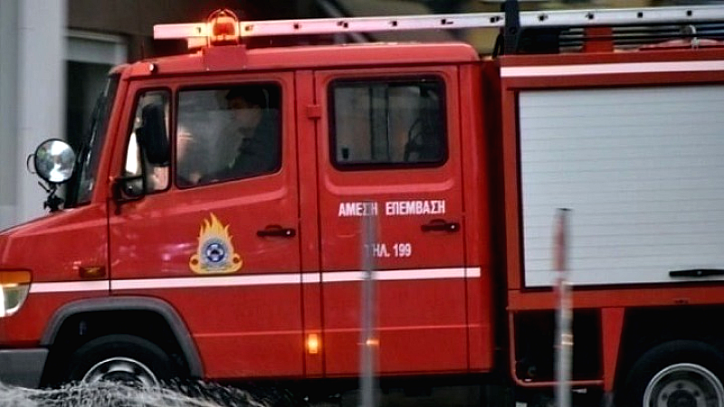 Πάτρα: Σε εξέλιξη πυρκαγιά σε εργοστάσιο στην περιοχή Γομοστό