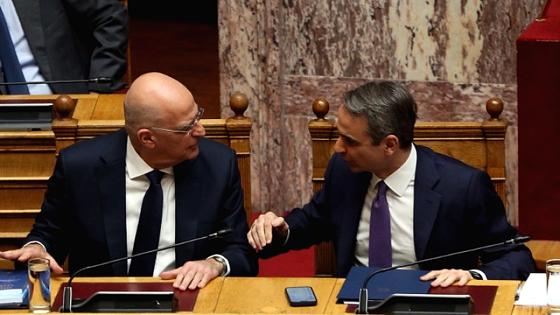 Ενίσχυση διαφάνειας και αναδιάρθρωση εξοπλισμών από τον Νίκο Δένδια στη Βουλή