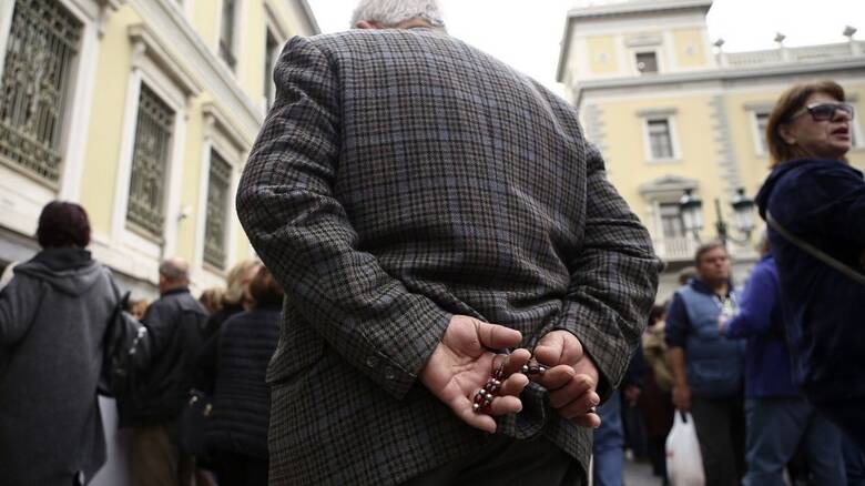 Πάσχα χωρίς χρήματα για τους συνταξιούχους – Αντιδράσεις για τις συντάξεις Μαΐου