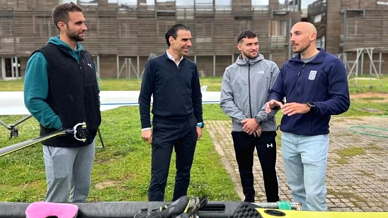 Σημαντική συνάντηση του υφυπουργού Υγείας με Έλληνες Ολυμπιονίκες της κωπηλασίας
